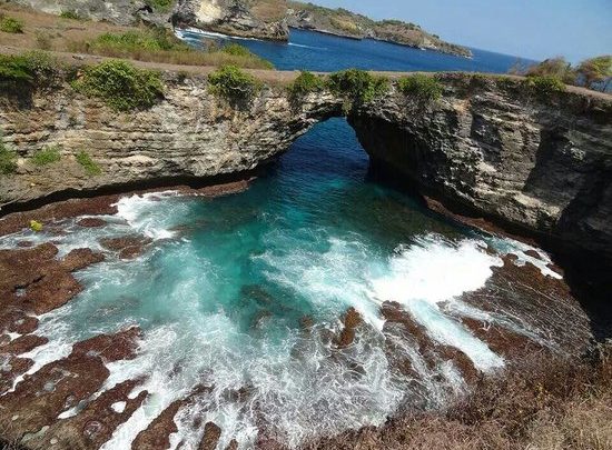 paket wisata nusa penida